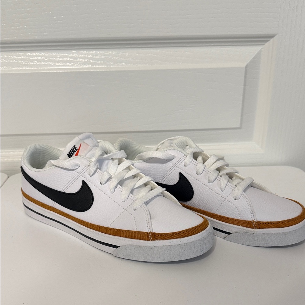 Nike Men's White and Black Sneakers with Tan Accents